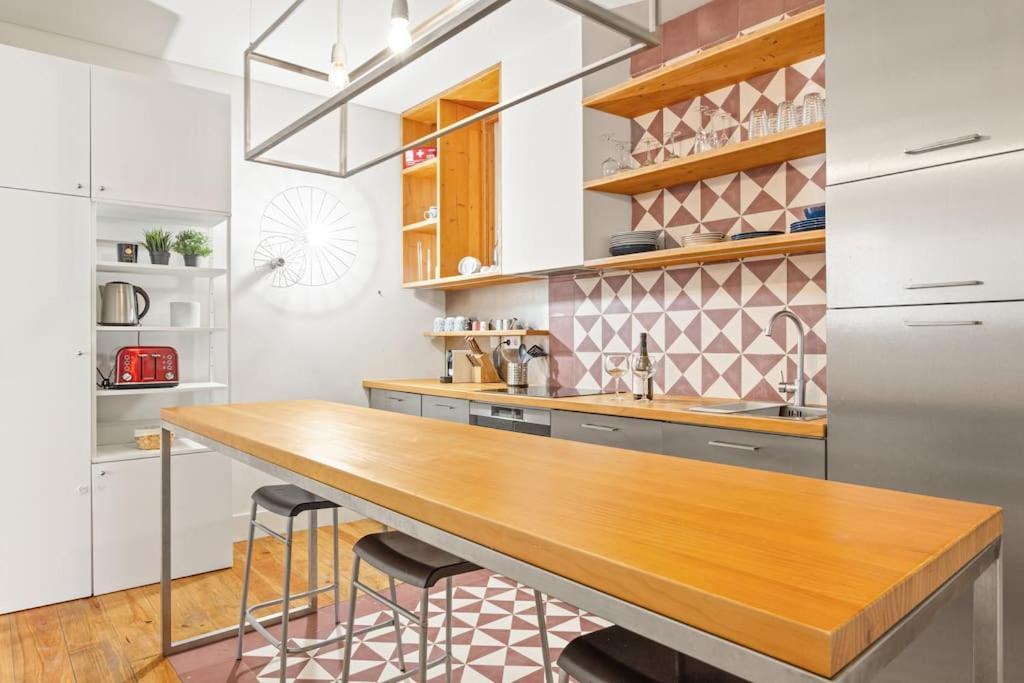 Sunny Bica - Downtown Large Apartamento