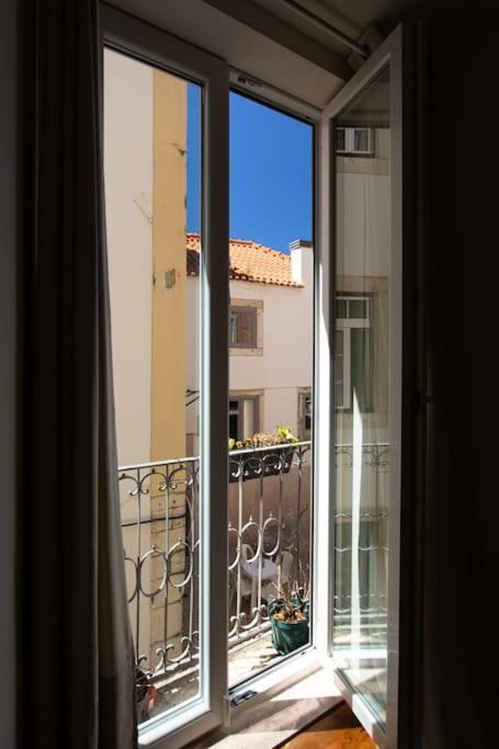 Sunny Bica - Downtown Large Lejlighed Lisboa